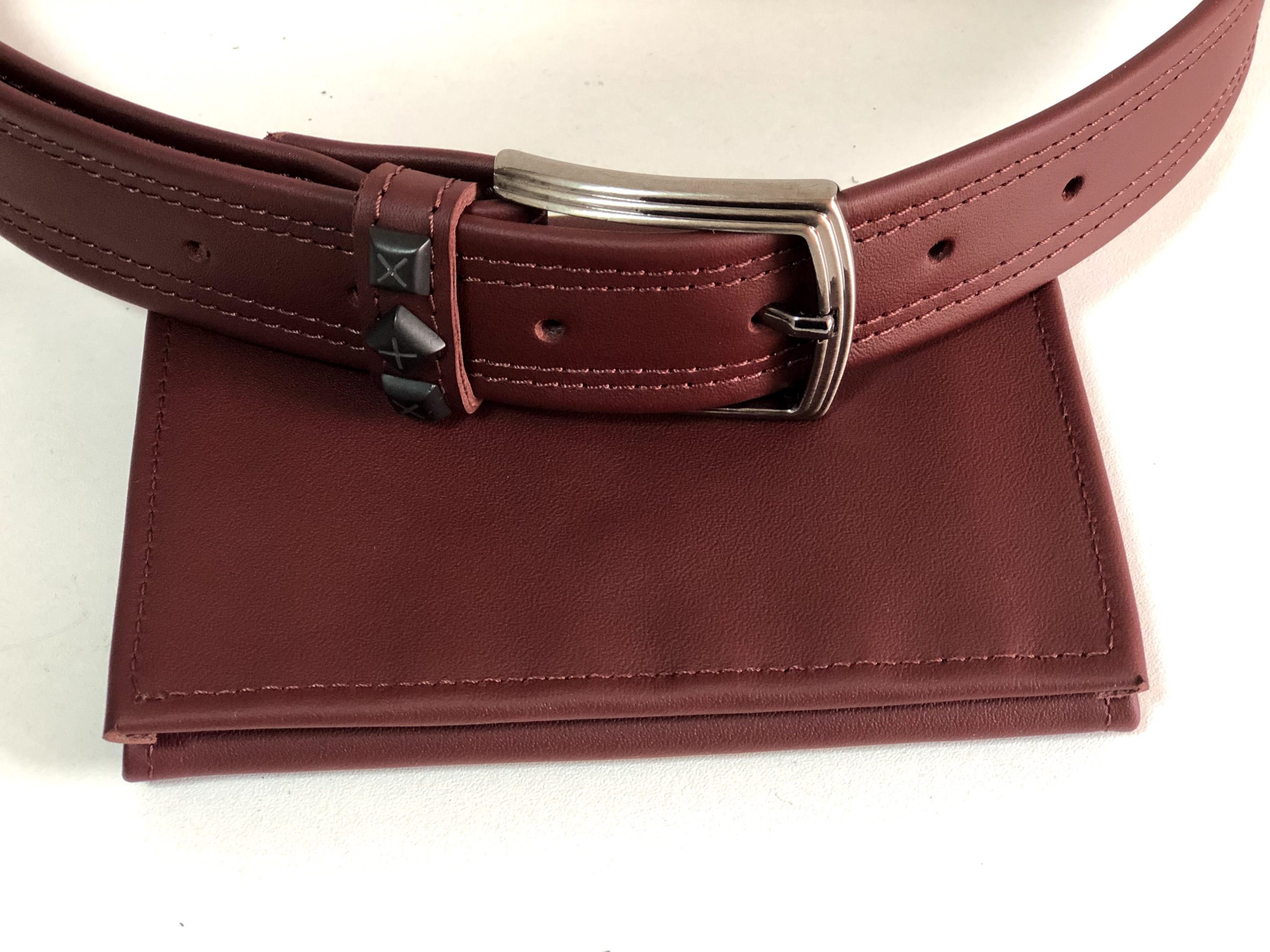bordo zenski kais